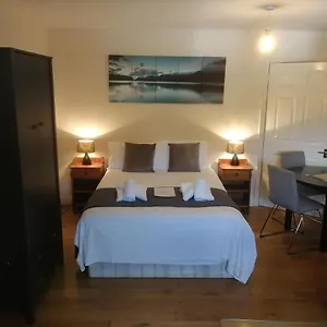 Metrolets 2 , Luton (Bedfordshire) United Kingdom
